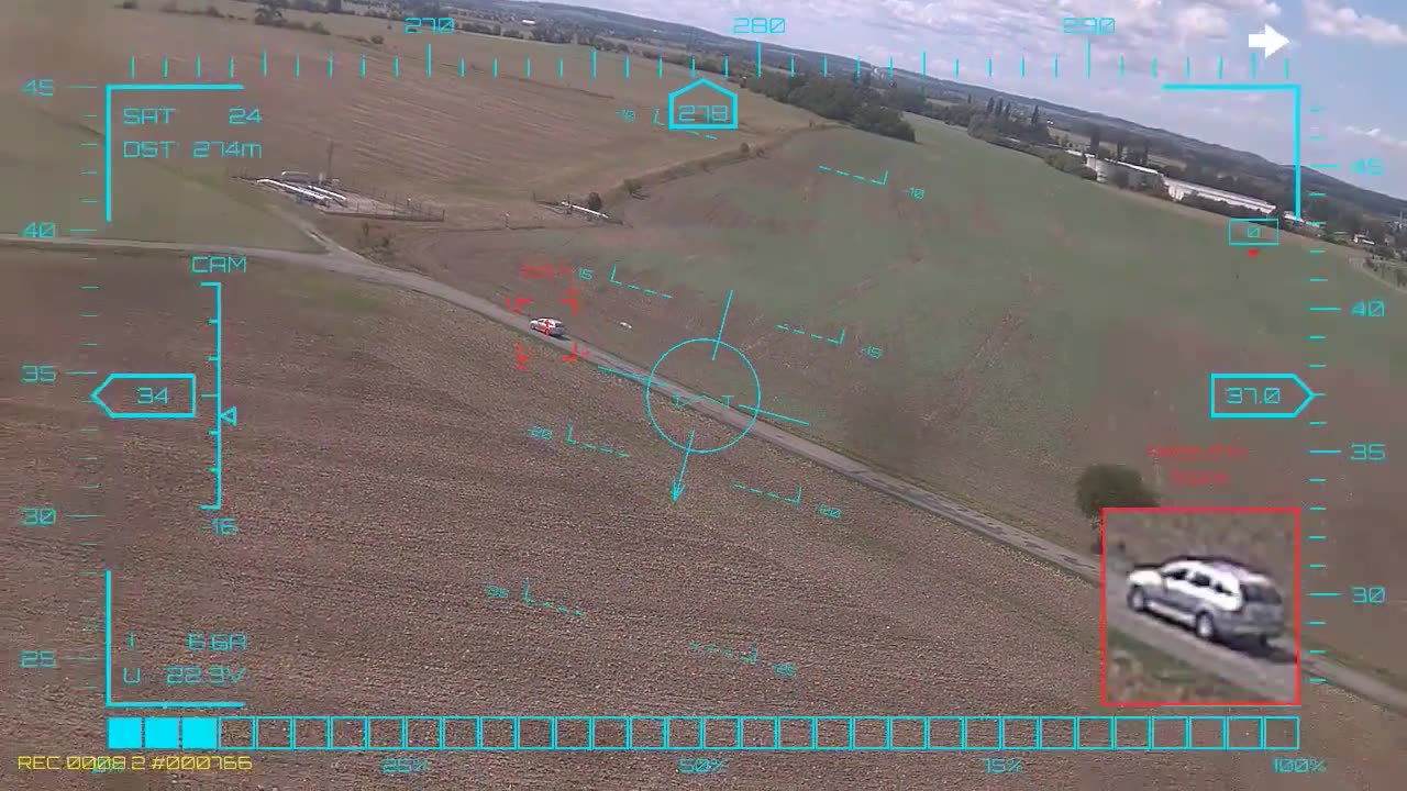 Silver estate through the bend — onboard AI target lock and real-time tracking from a UAV, FPV goggles DVR